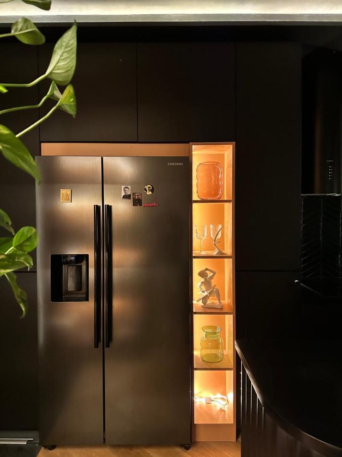 Skyline Elegance With Free Parking Apartment *