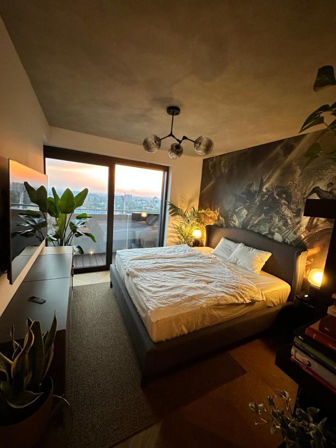 Skyline Elegance With Free Parking * Bratislava