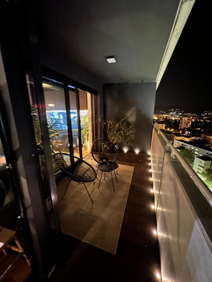 Apartment Skyline Elegance With Free Parking *